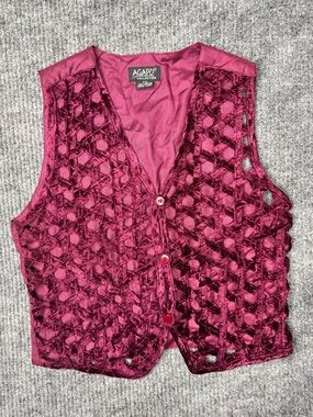 Agapo Velvet Lattice Button-Up Vest — Deep Wine Small